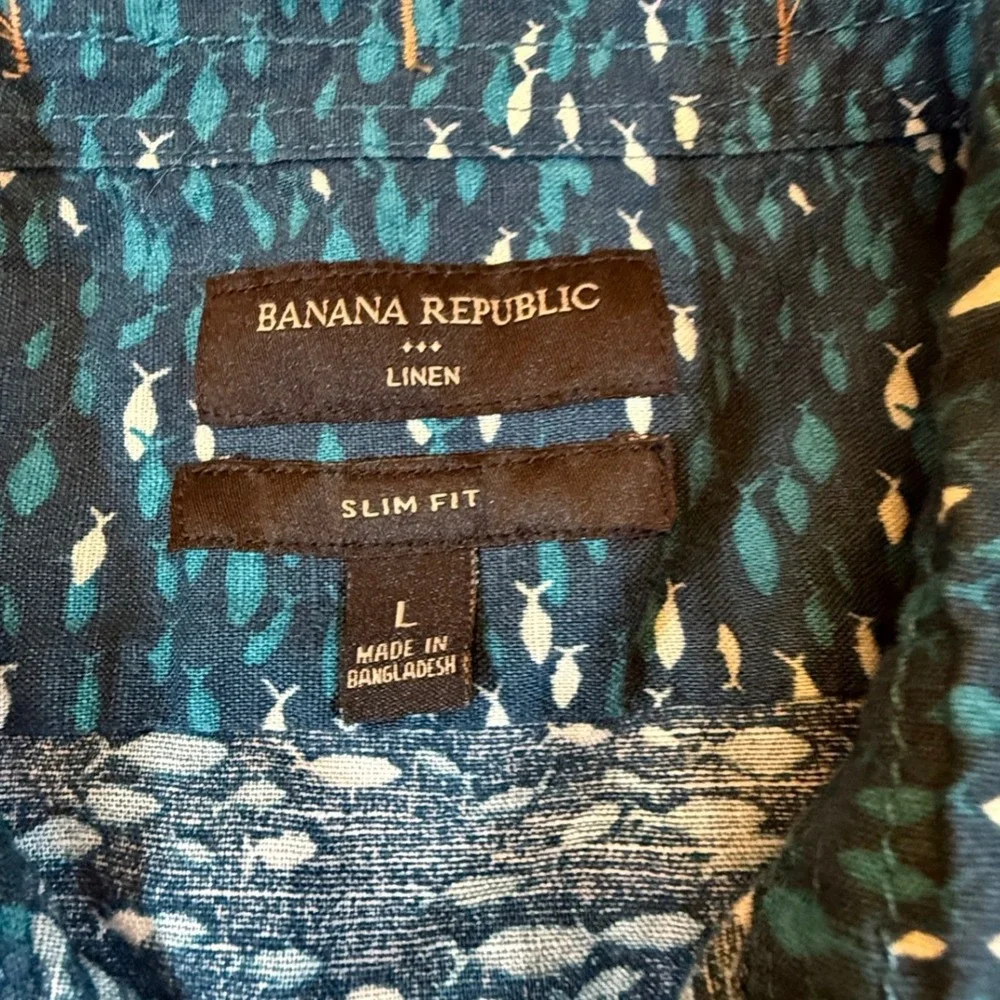 Banana Republic Mens L Slim Fit Linen Blend Fish Print Short Sleeve Shirt Blue
